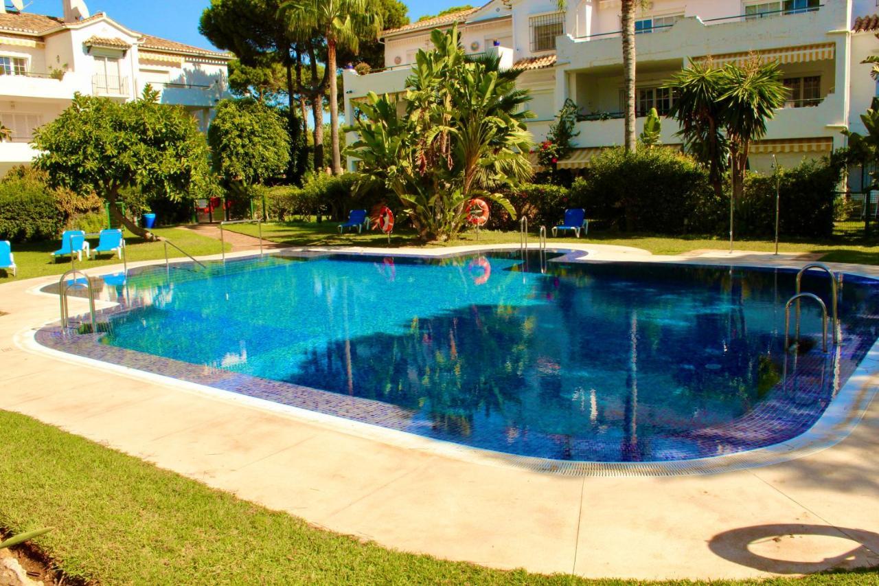 Apartment In El Presidente Beach Side New Golden Mile Estepona Exterior photo